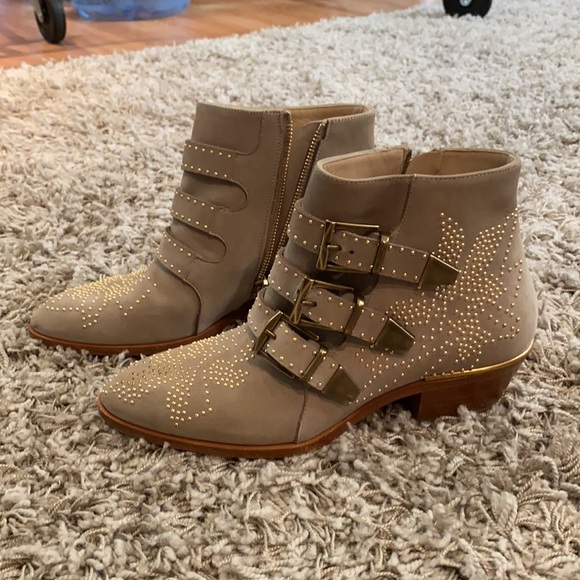 Chloe Susanna Boots Booties in Ash / Gray Suede - Picture 9 of 15